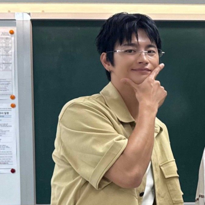 Behind-the-scenes cut of Seo Inguk
