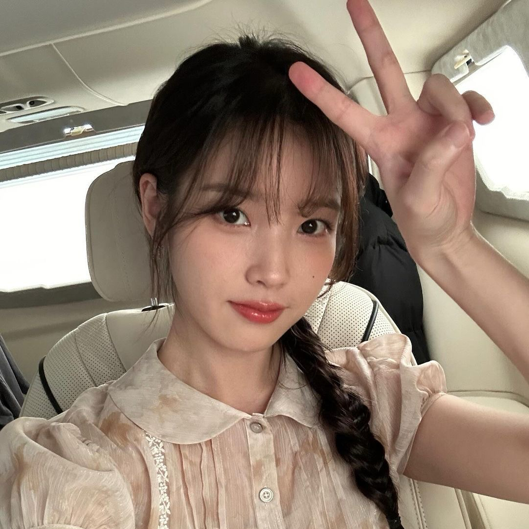 아이유의 최신 사진