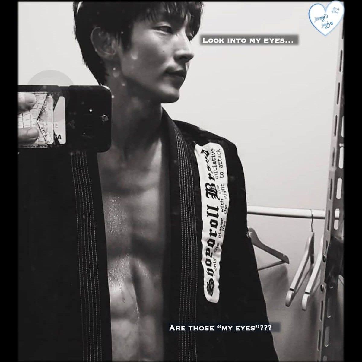 A moment captured by a fan of Lee Joongi