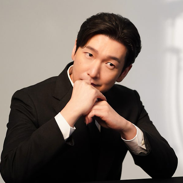 A moment captured by a fan of Cho Seungwoo 