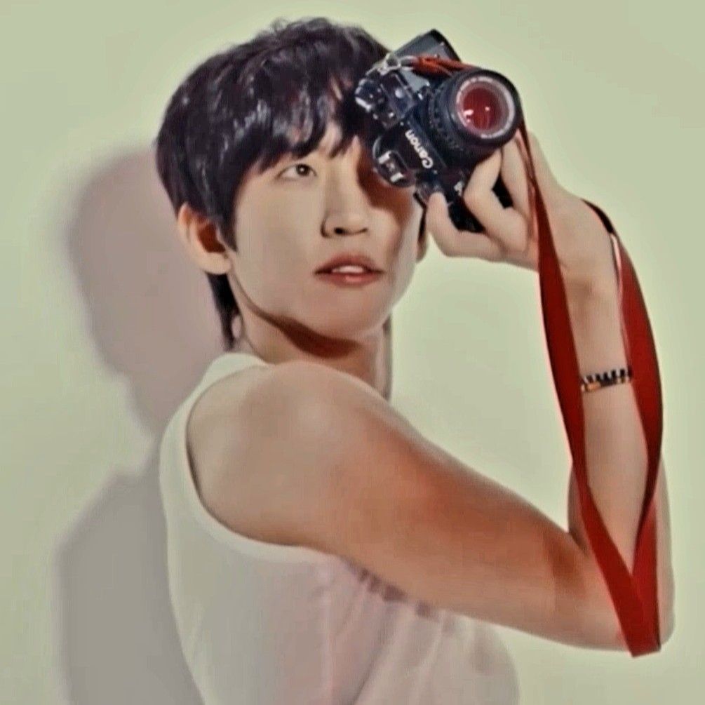 Behind-the-scenes cut of Lee Seungyoon