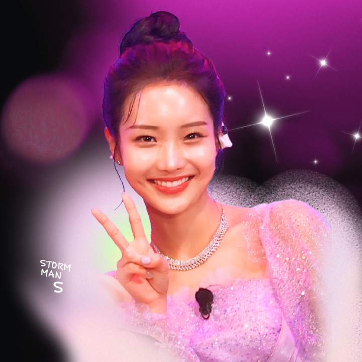 Behind-the-scenes cut of Kim Soyeon (2004)