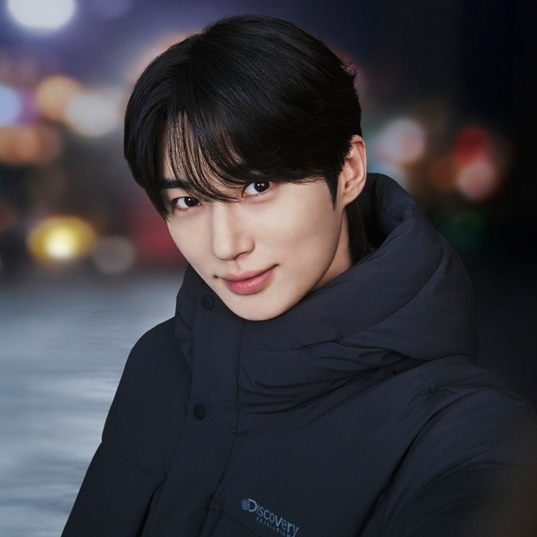 Latest photo of Byeon Wooseok