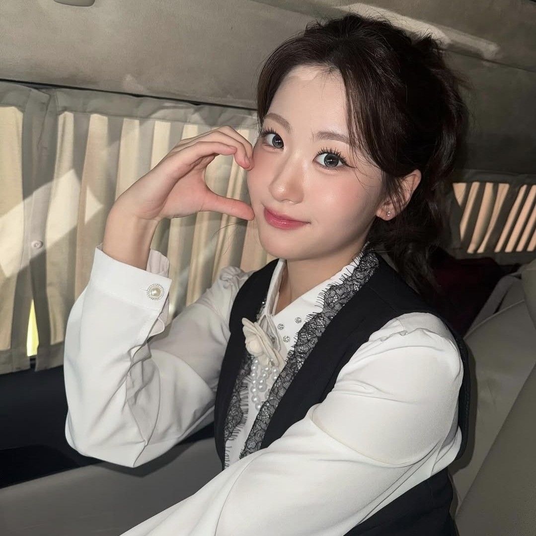 Behind-the-scenes cut of Oh Yujin