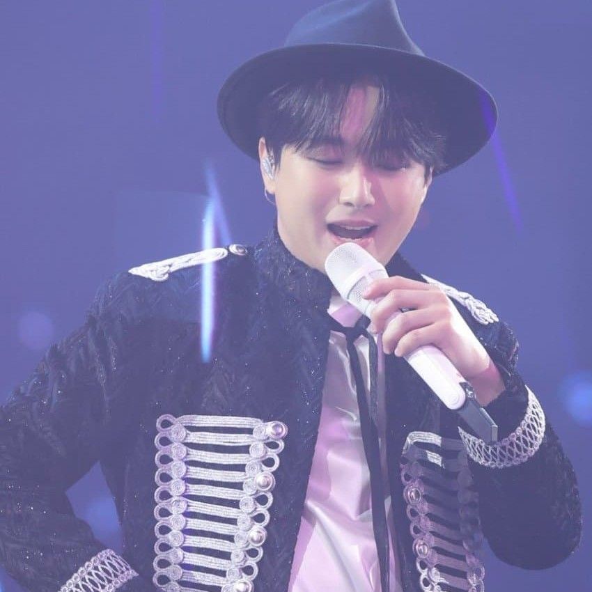 Momen yang diabadikan oleh penggemar Lee Chanwon