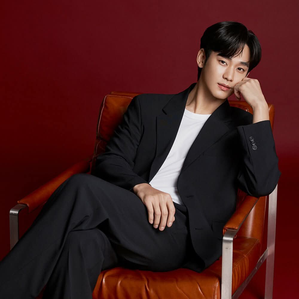 Recent activity shot of Kim Soohyun