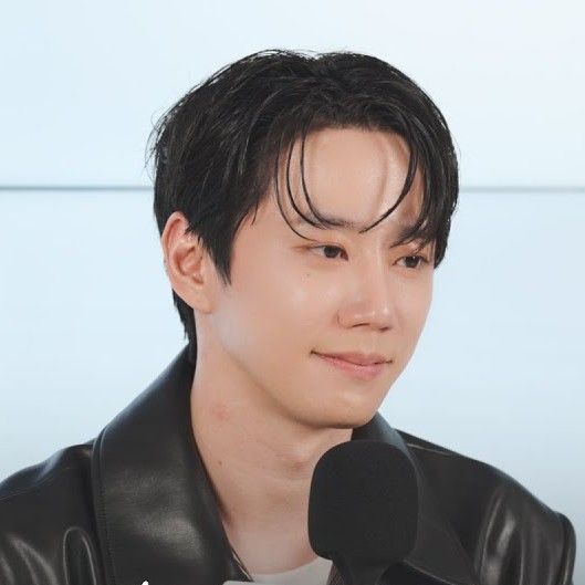 Recent activity shot of Lee Junyoung