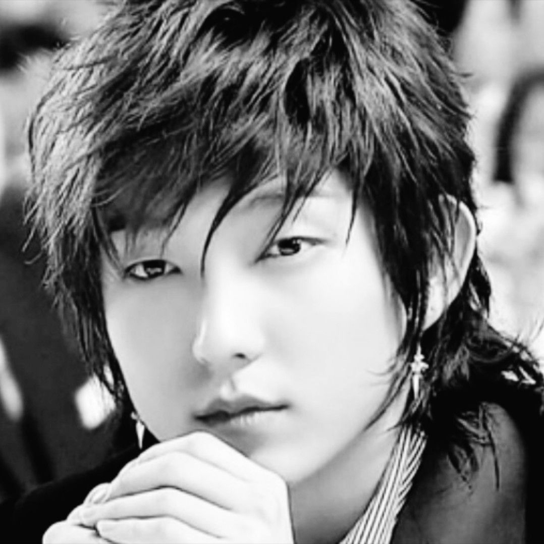 Behind-the-scenes cut of Lee Joongi