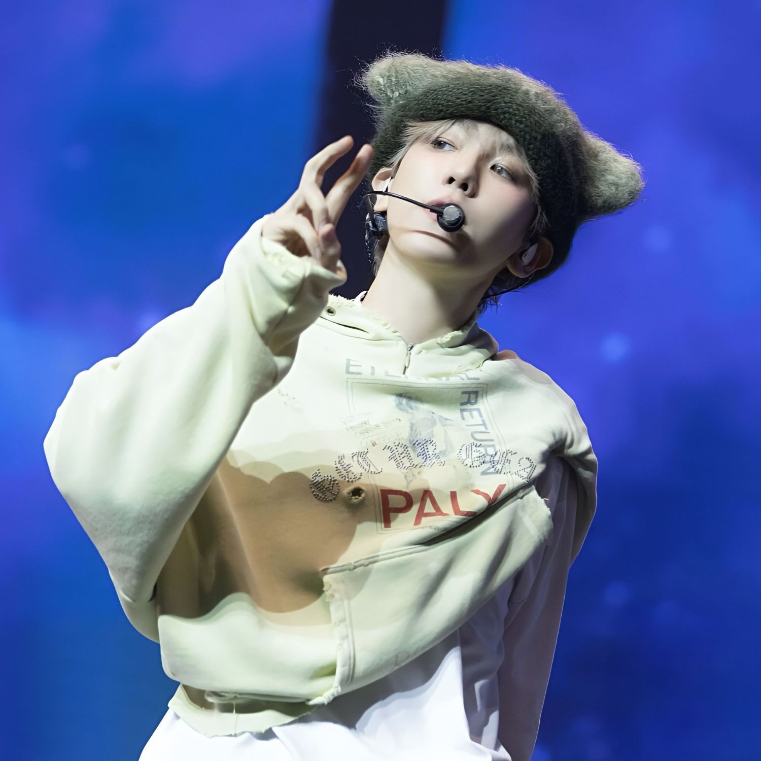 Behind-the-scenes cut of Baekhyun