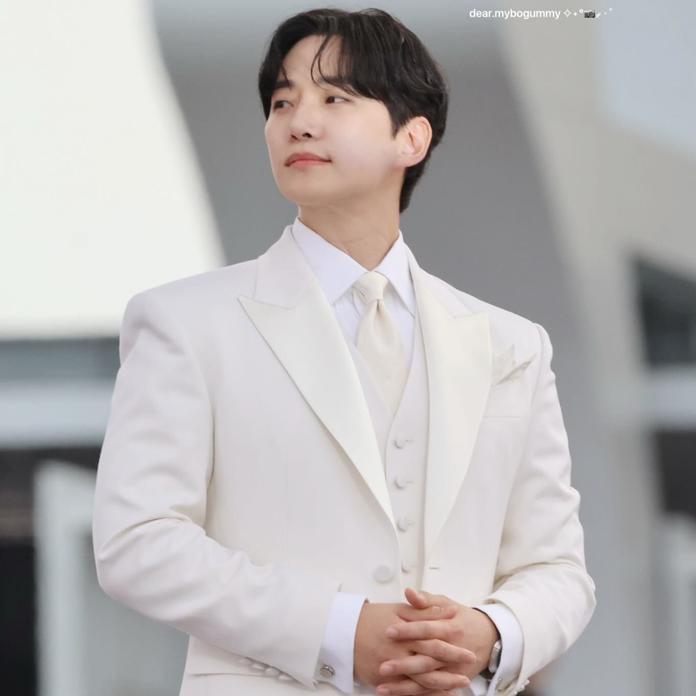 イ・ジュノの最近の活動ショット