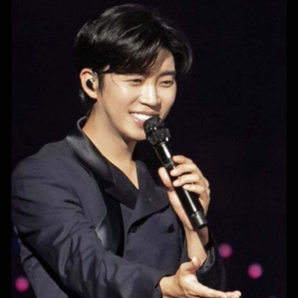 Foto kegiatan terbaru dari Lim Youngwoong