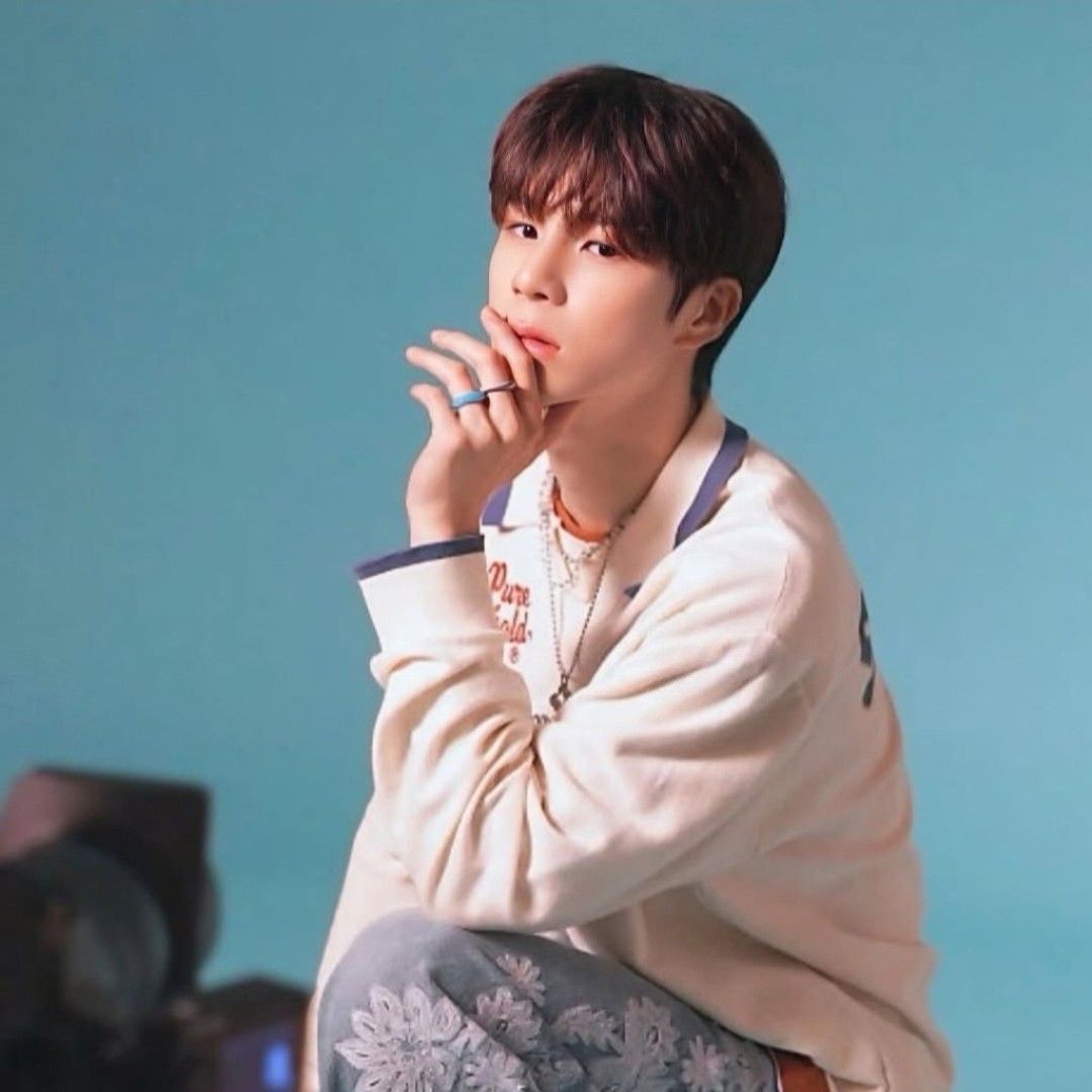 Latest photo of Jeong Dongwon