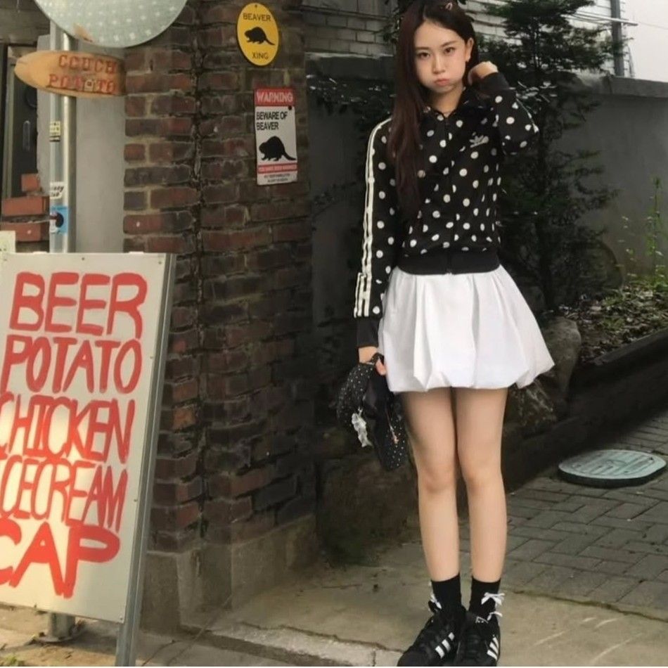 A moment captured by a fan of Jeon Yujin