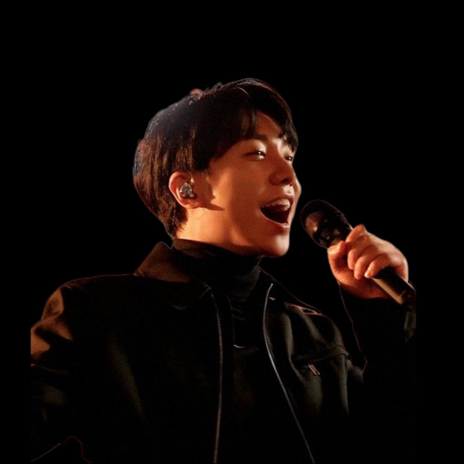 Recent activity shot of Lee Seunggi
