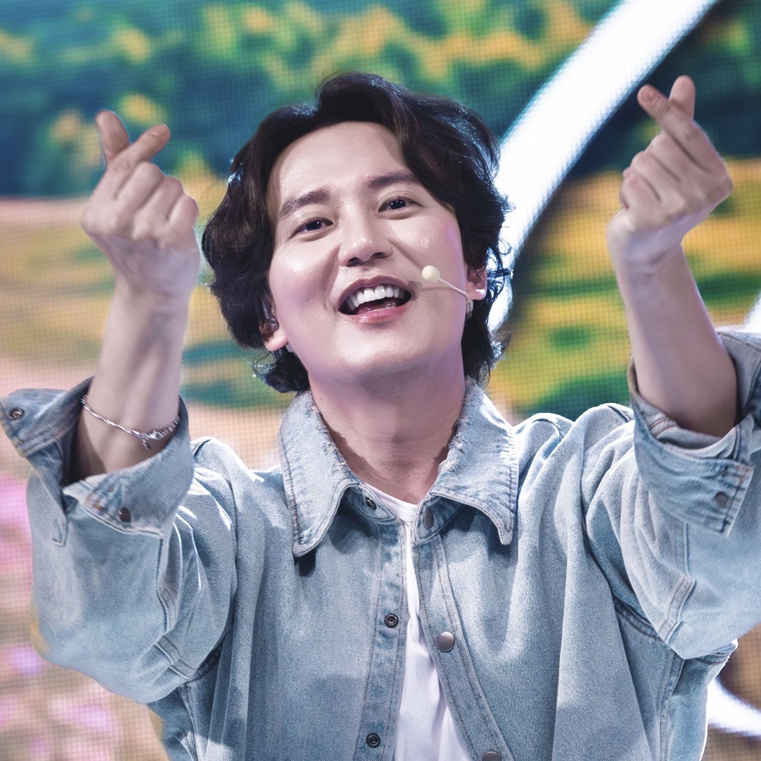 Behind-the-scenes cut of Kim Namgil