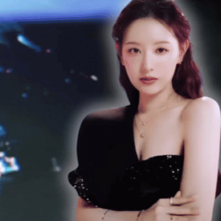 Behind-the-scenes cut of Kim Jiwon