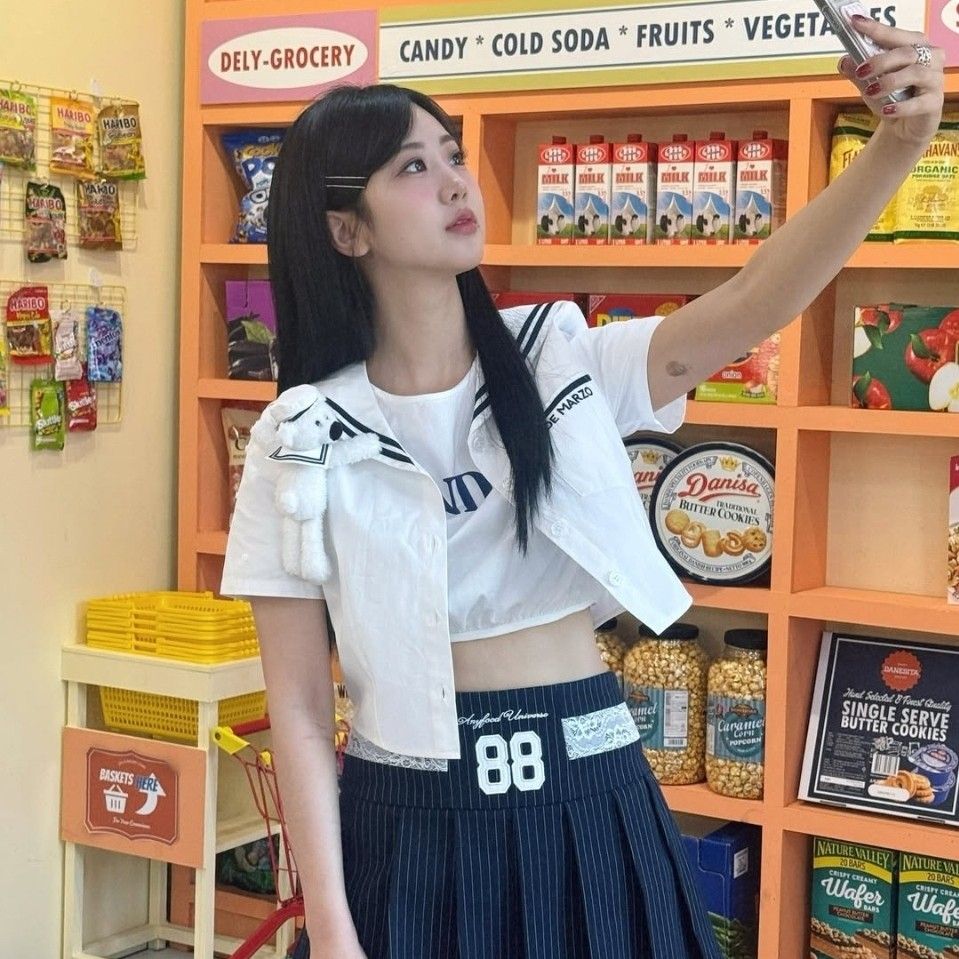 A moment captured by a fan of Kang Hyeyeon