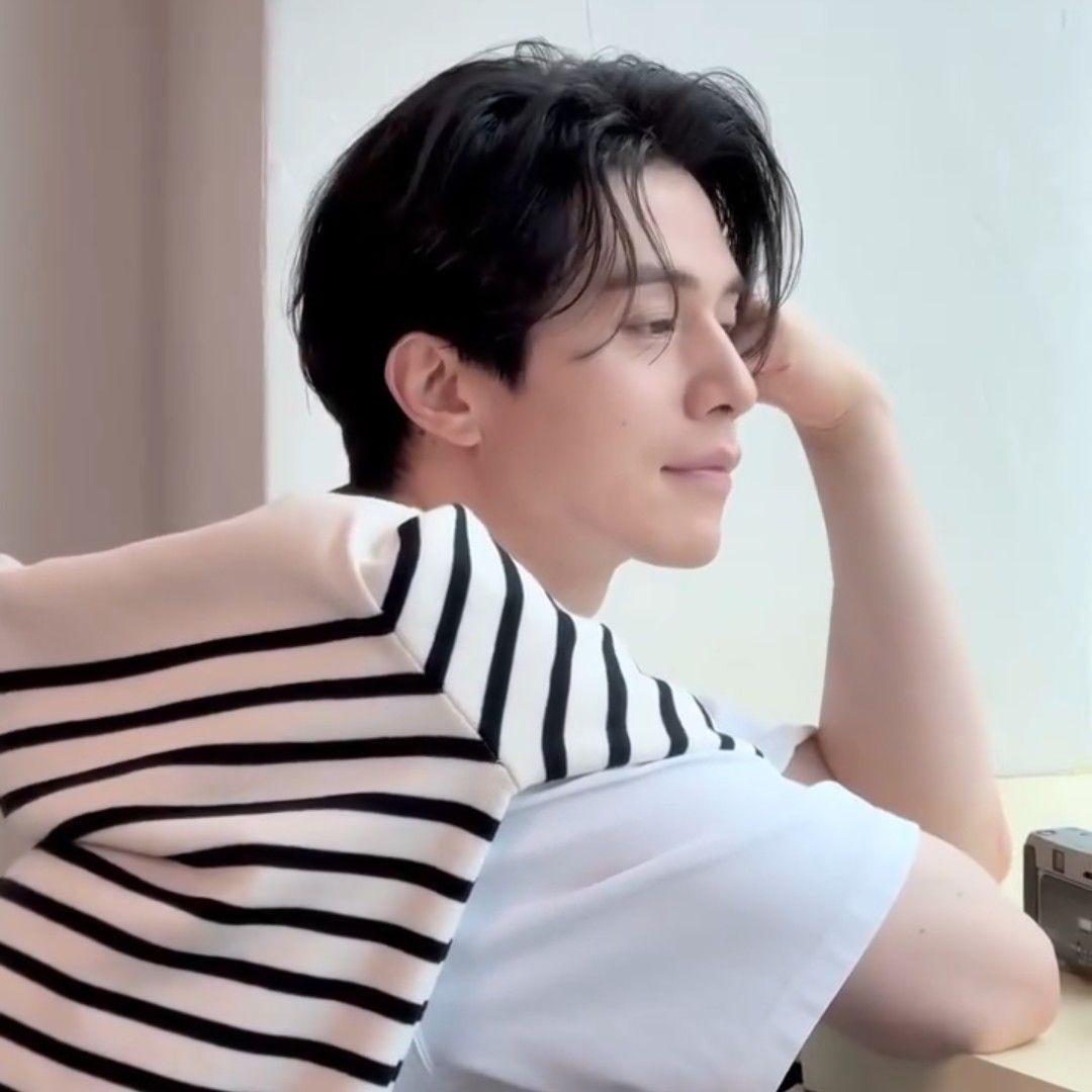 Latest photo of Lee Dongwook