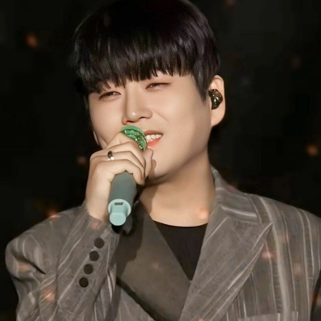 Recent activity shot of Hwang Youngwoong