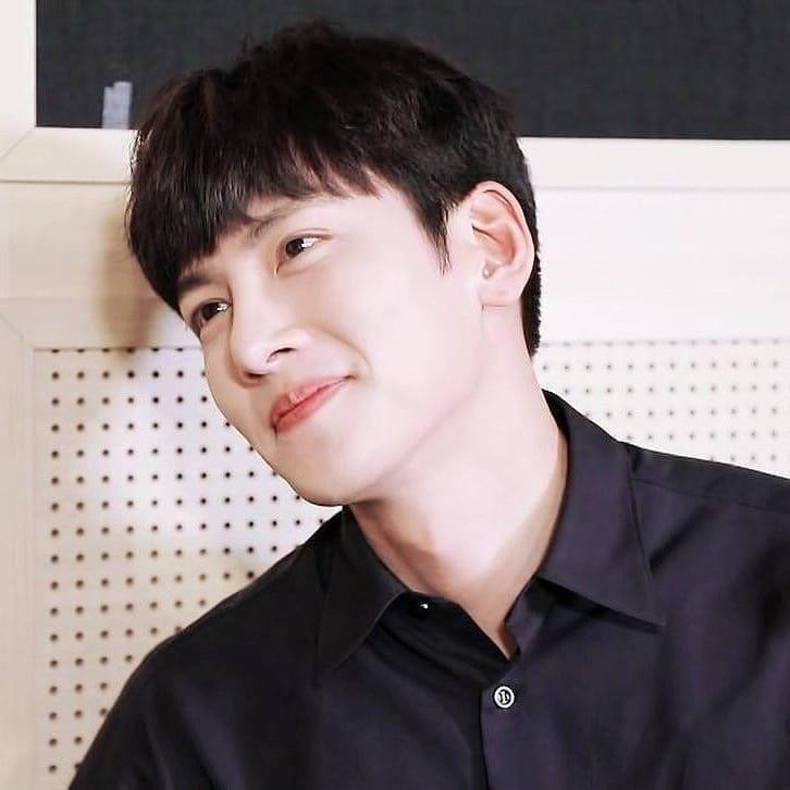 Behind-the-scenes cut of Ji Changwook