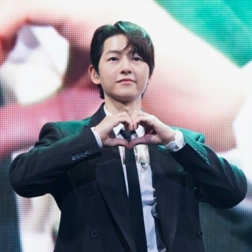 Latest photo of Song Joongki