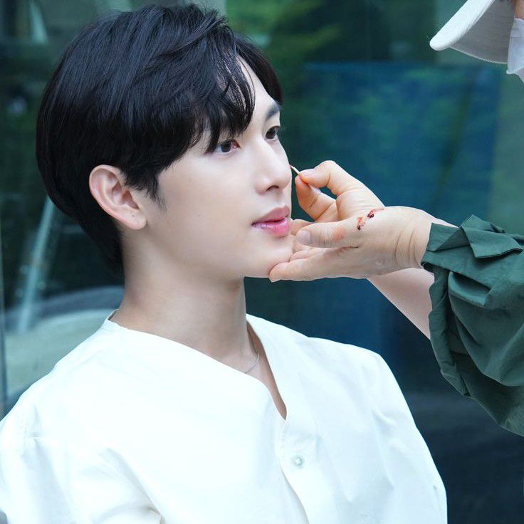 Latest photo of Yim Siwan