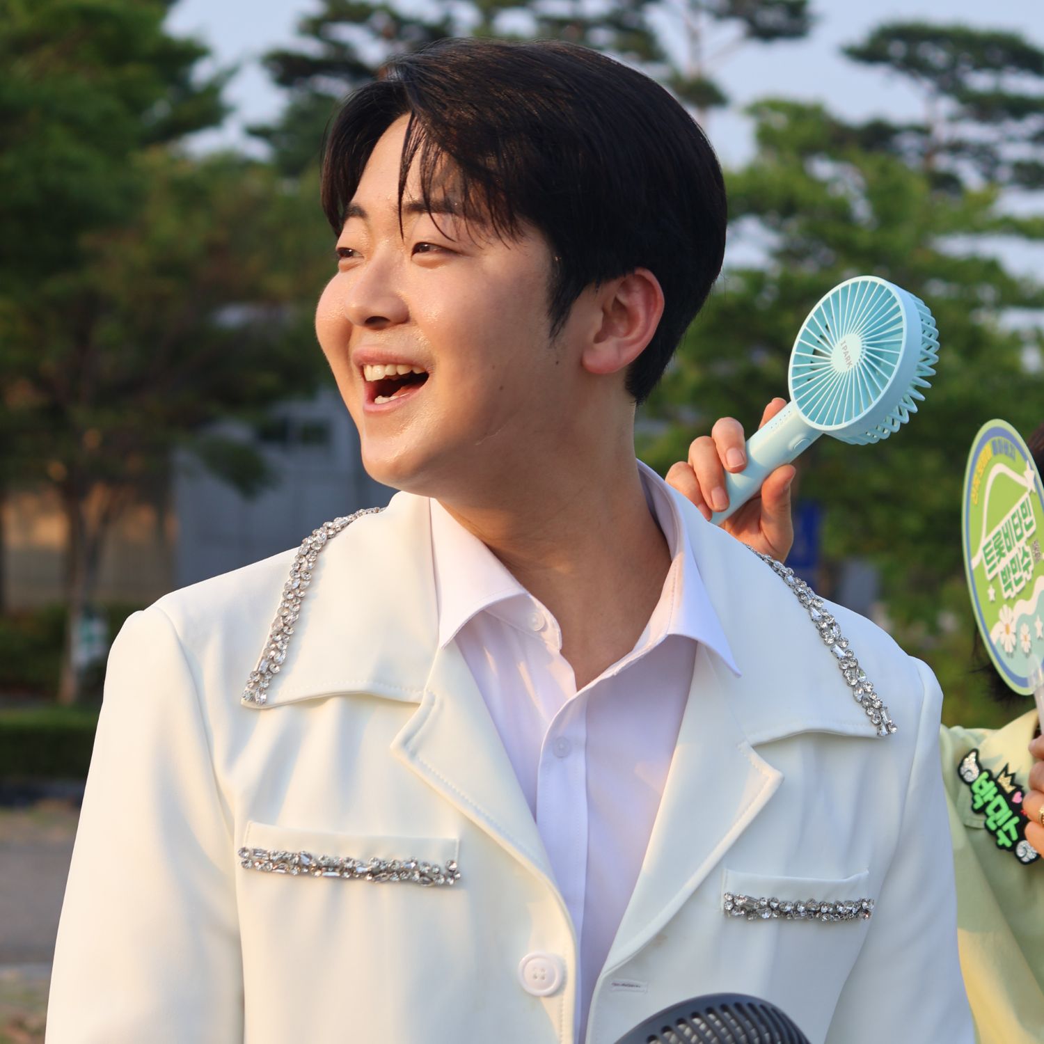 Behind-the-scenes cut of Park Minsu