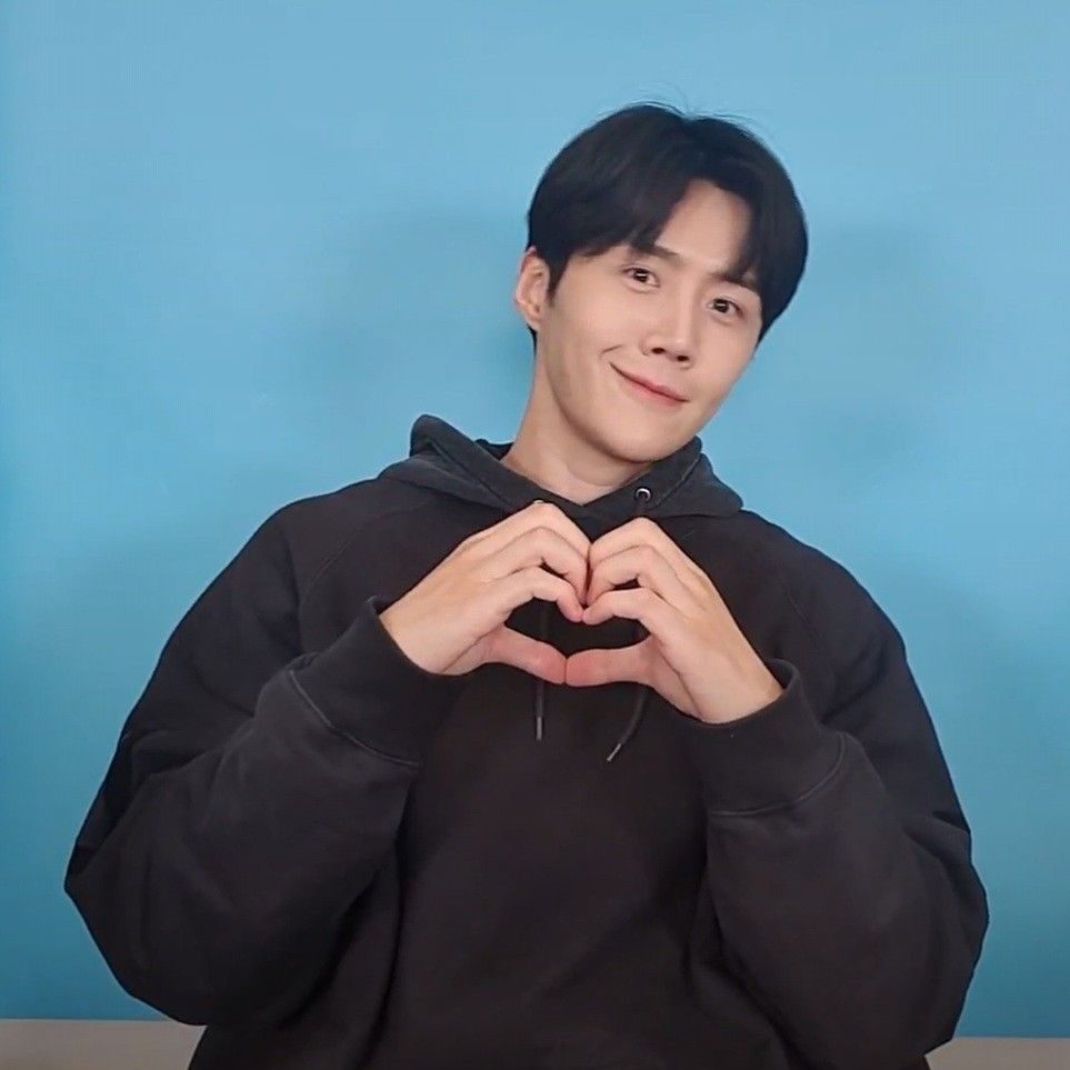 A moment captured by a fan of Kim Seonho