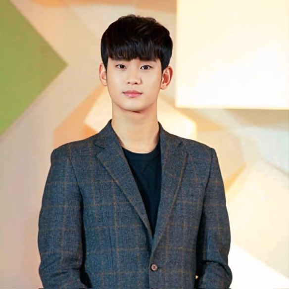 Recent activity shot of Kim Soohyun