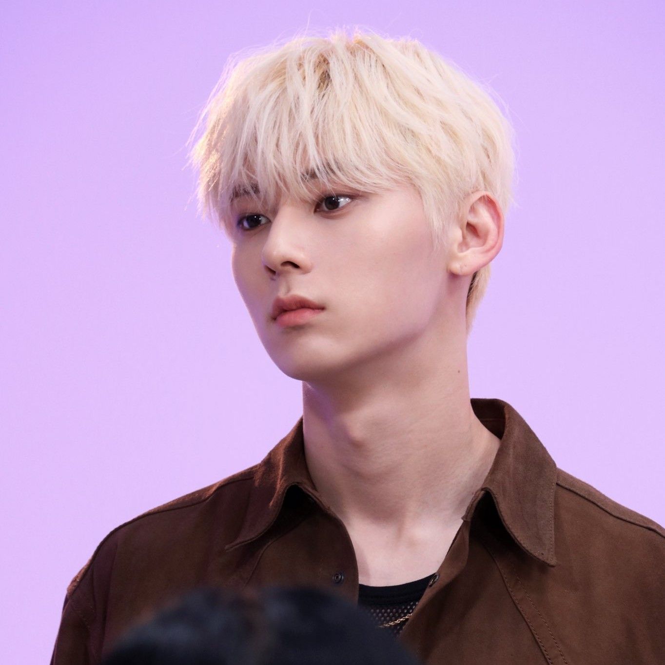 A moment captured by a fan of Hwang Minhyun