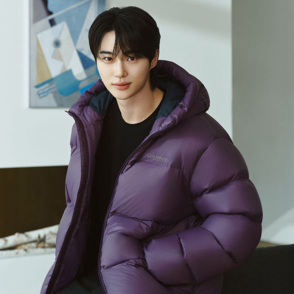 Behind-the-scenes cut of Byeon Wooseok