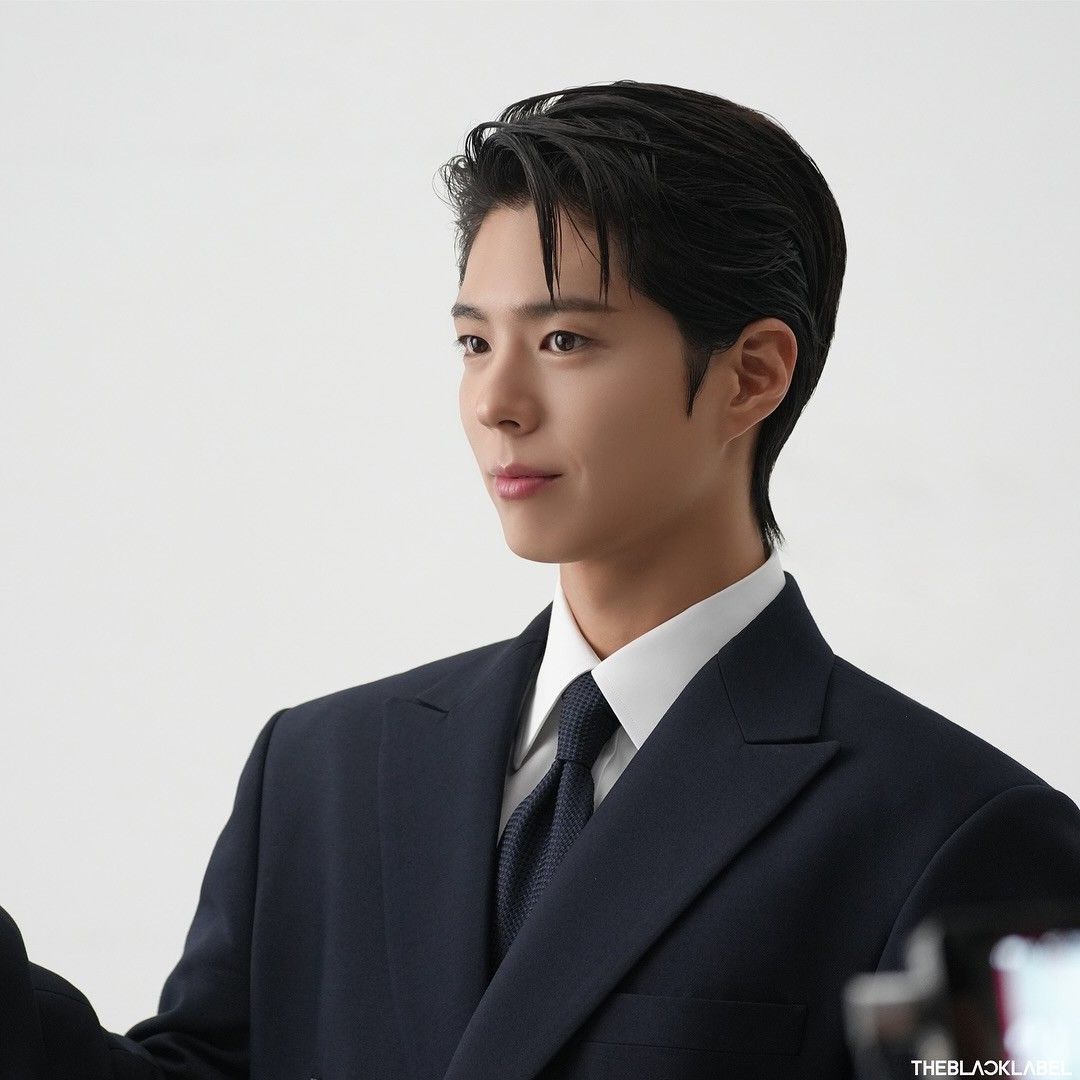 Latest photo of Park Bogum