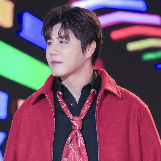 Recent activity shot of Jin Haesung