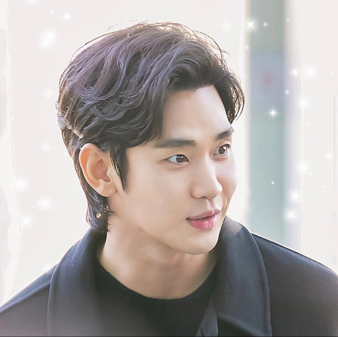 Recent activity shot of Kim Soohyun