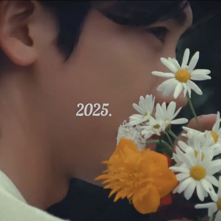A moment captured by a fan of Park Hyungsik