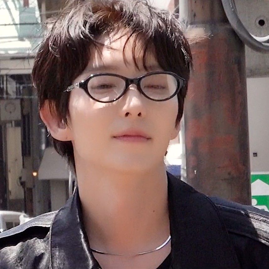 Latest photo of Lee Joongi