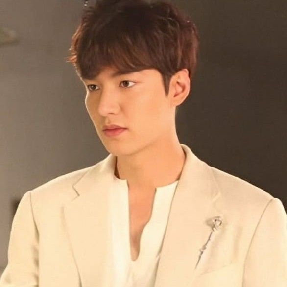Recent activity shot of Lee Minho