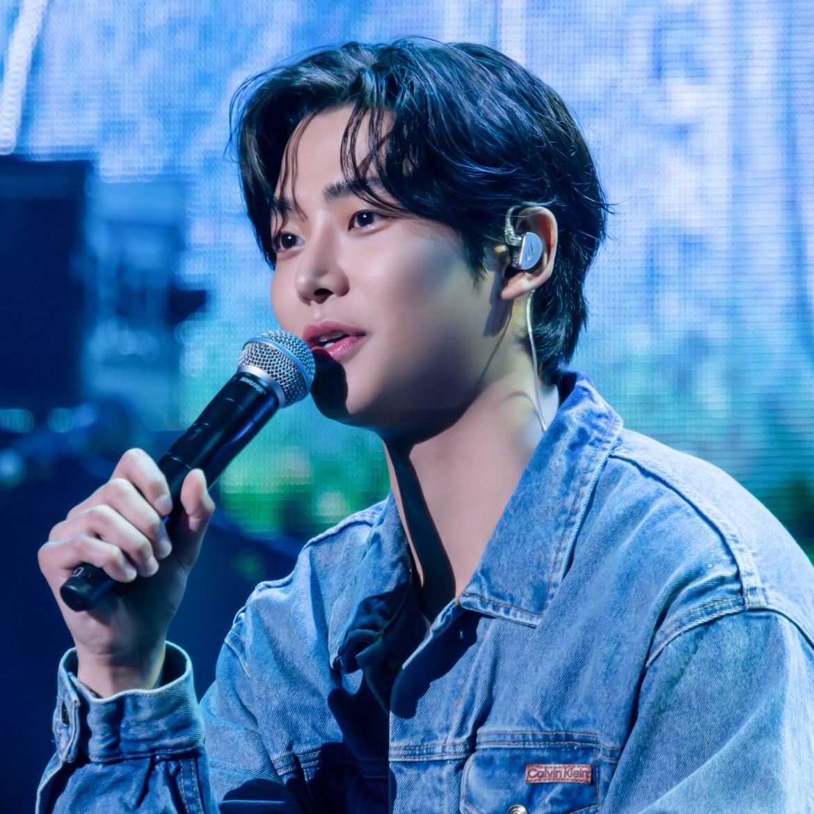 Recent activity shot of Rowoon