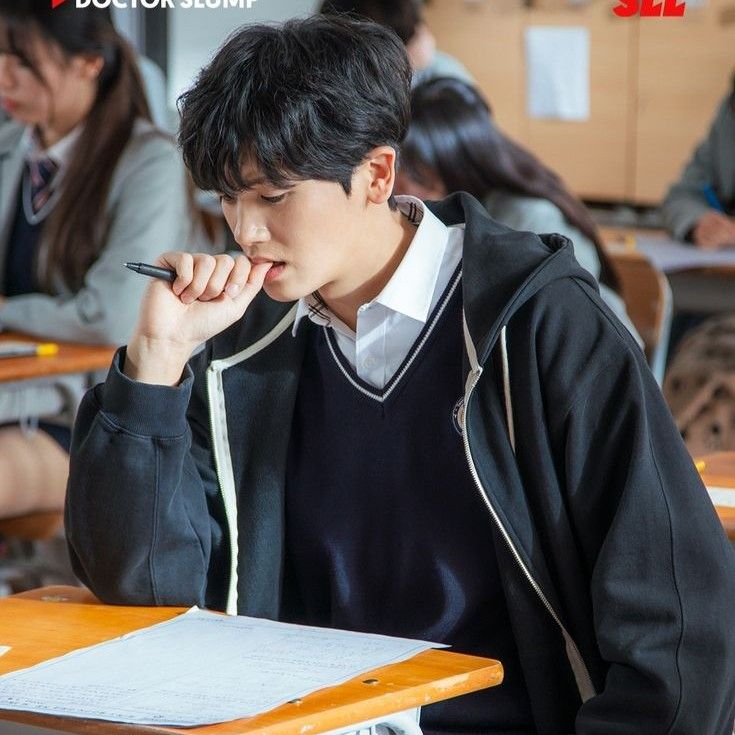 A moment captured by a fan of Park Hyungsik