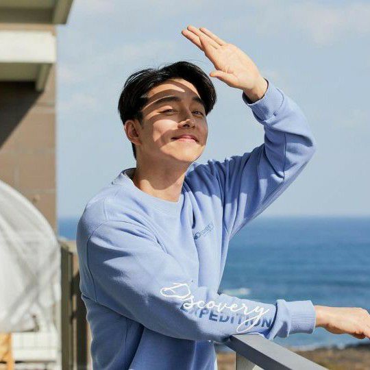 Behind-the-scenes cut of Gong Yoo