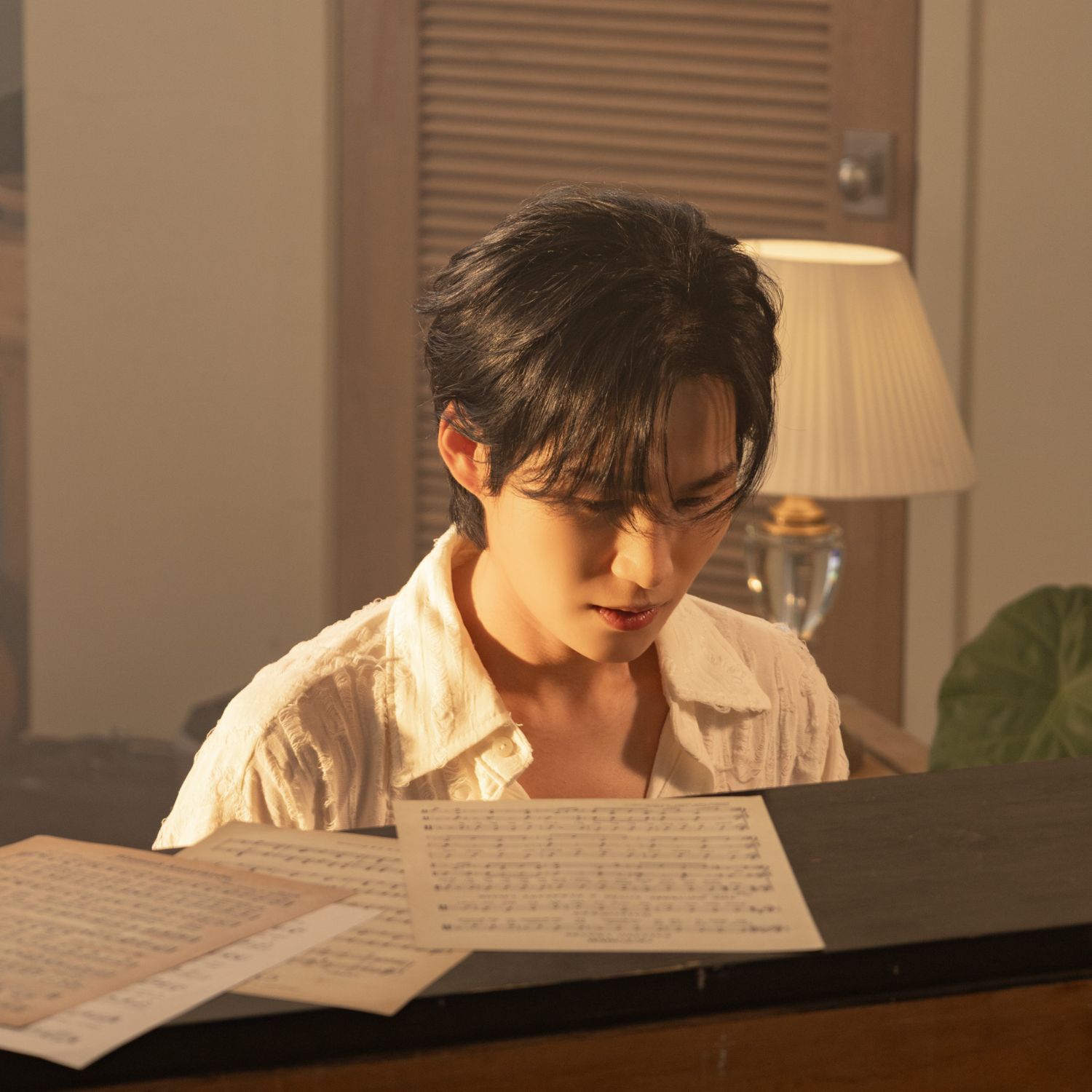 Behind-the-scenes cut of Kim Heejae