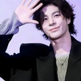 Momen yang diabadikan oleh penggemar Jeong Dongwon