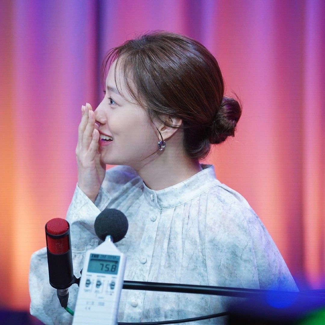 Behind-the-scenes cut of Moon Chaewon