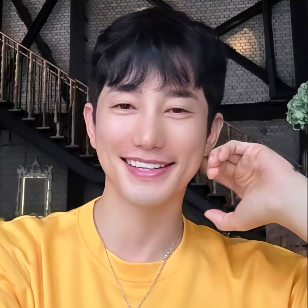 Latest photo of Park Sihoo