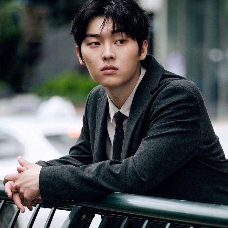 A moment captured by a fan of Choi Hyunwook