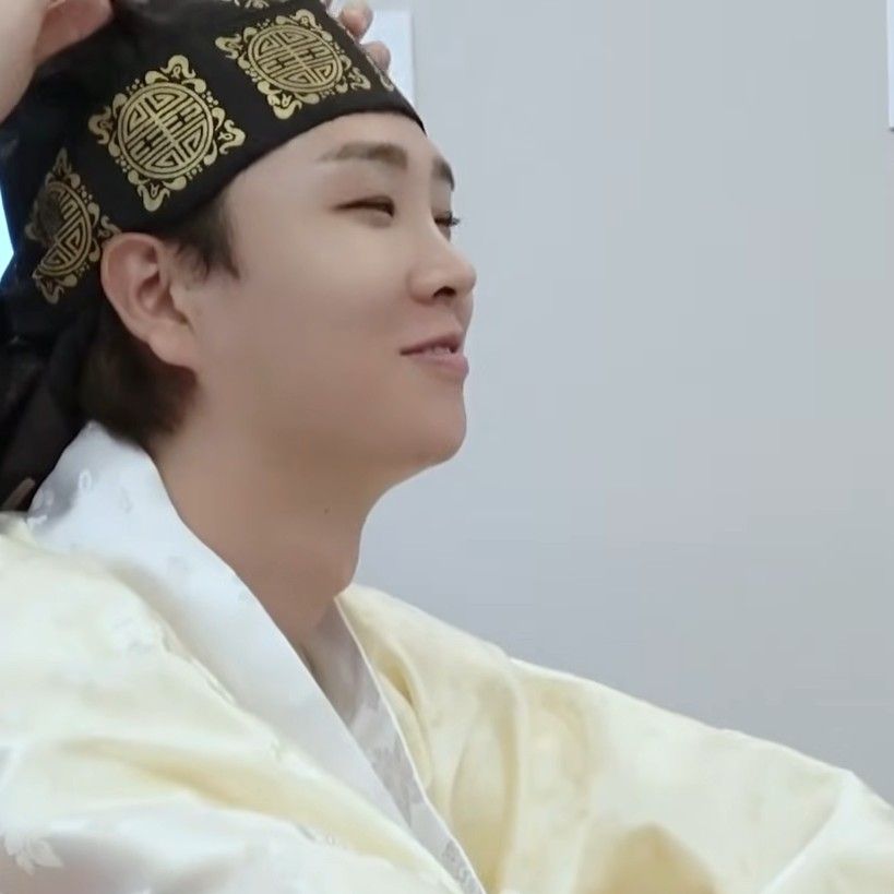 Latest photo of Song Minjun