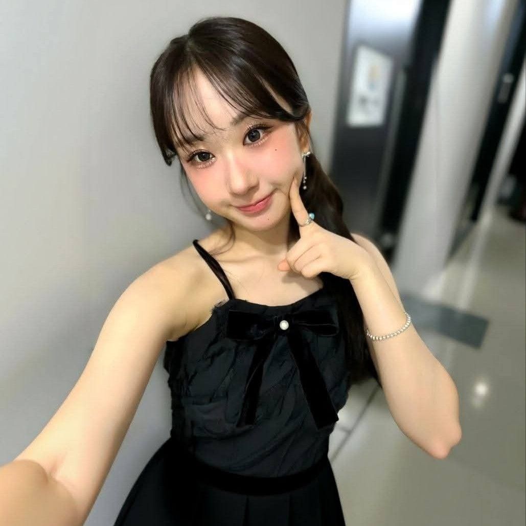 Momen yang diabadikan oleh penggemar Jeon Yujin