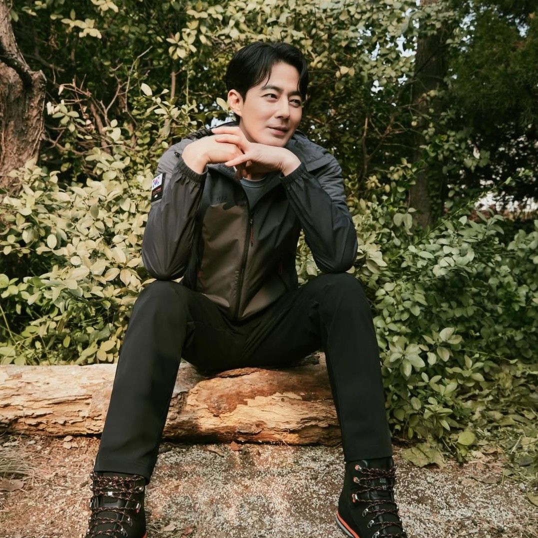 Recent activity shot of Jo Insung