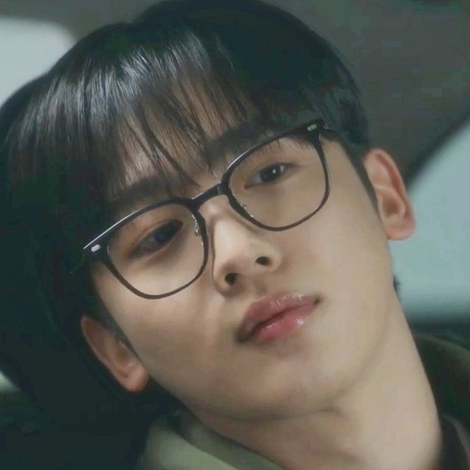 Recent activity shot of Kim Yohan