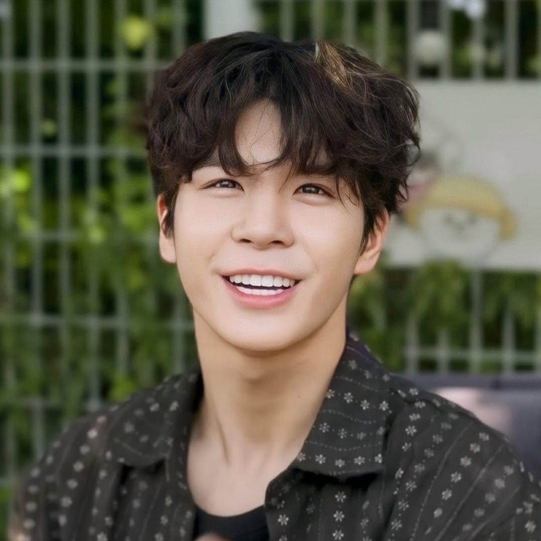 Recent activity shot of Jeong Dongwon
